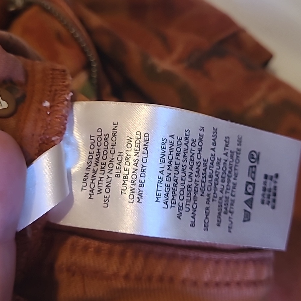 EUC Anthropologie Pilcro Slim Boyfriend Jeans Sz 26 Red/Orange, Distressed, Crop - Picture 14 of 16